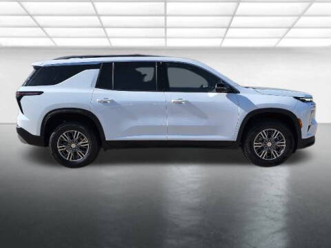 2024 Chevrolet Traverse LT