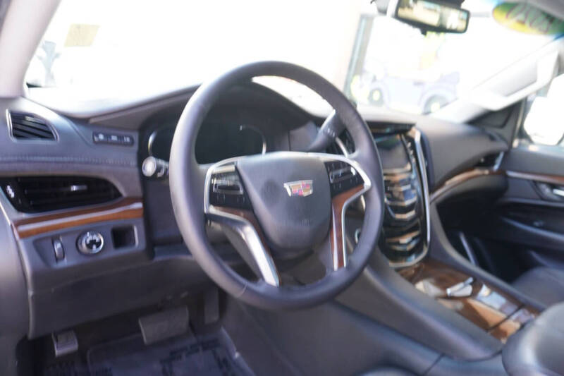 2020 Cadillac Escalade ESV Luxury