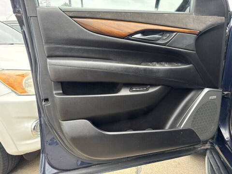 2017 Cadillac Escalade ESV Premium Luxury