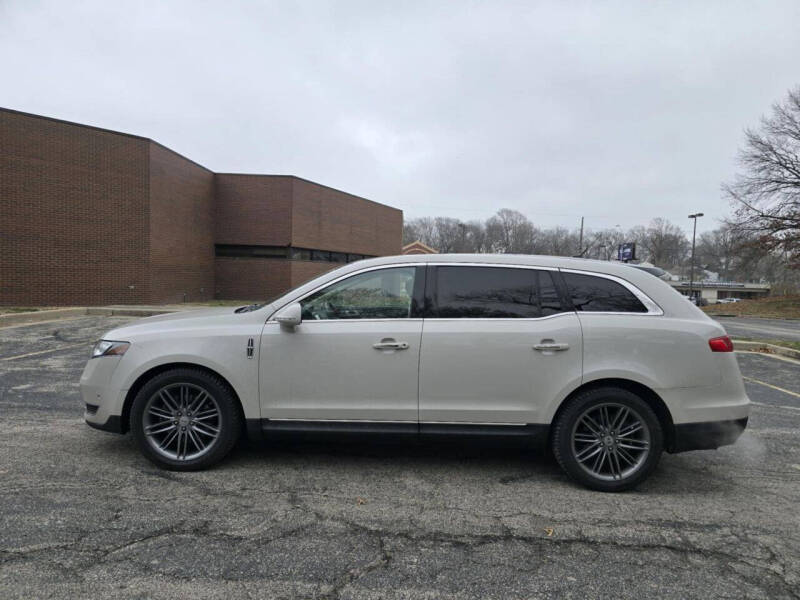 2019 Lincoln MKT Reserve