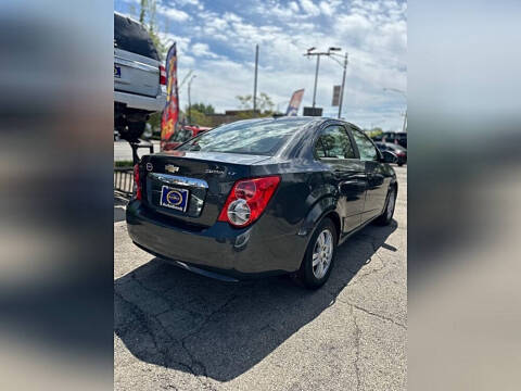 2016 Chevrolet Sonic LT Auto