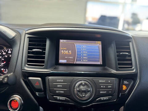 2014 Nissan Pathfinder SV