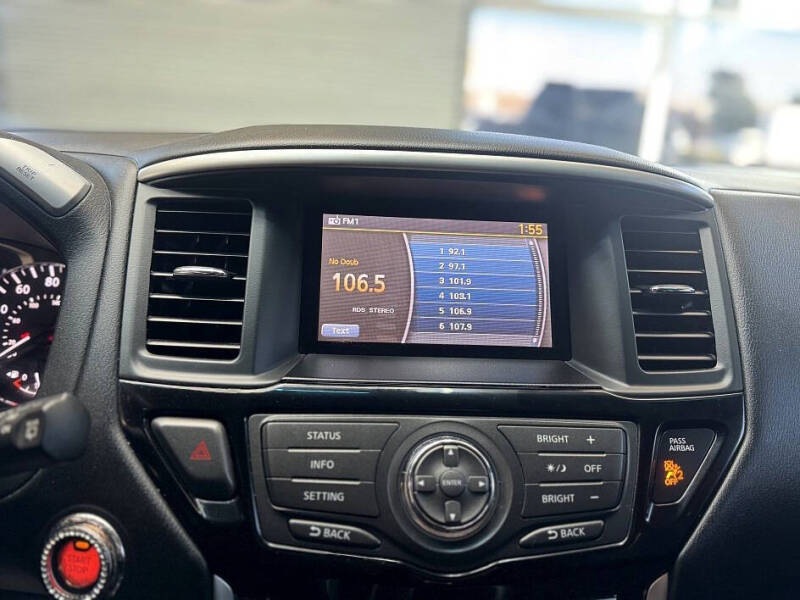 2014 Nissan Pathfinder SV