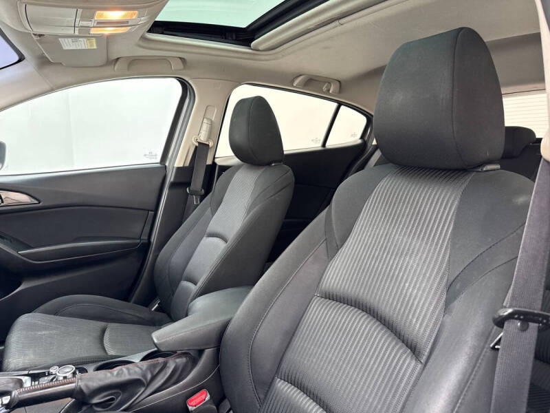 2016 Mazda MAZDA3 i Touring