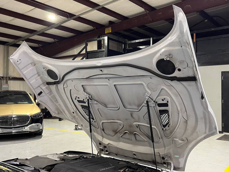 2016 Jaguar F-TYPE R