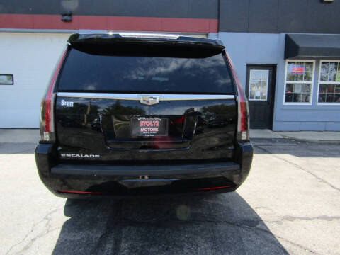 2017 Cadillac Escalade ESV Luxury