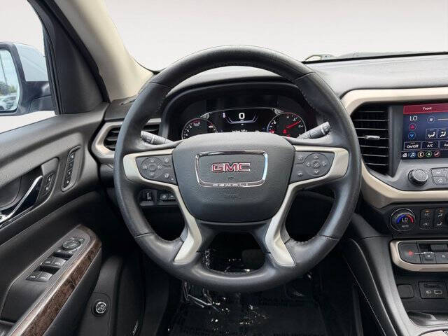 2022 GMC Acadia Denali
