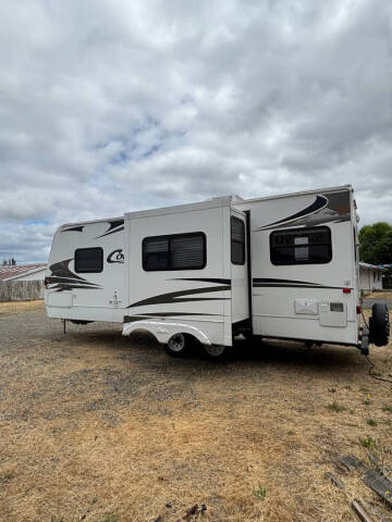2008 Keystone Cougar 243RKS