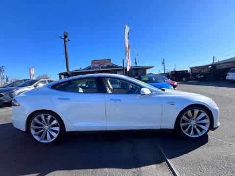 2013 Tesla Model S Performance
