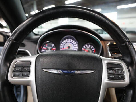2012 Chrysler 200 Touring