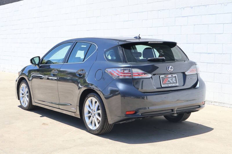 2011 Lexus CT 200h Premium