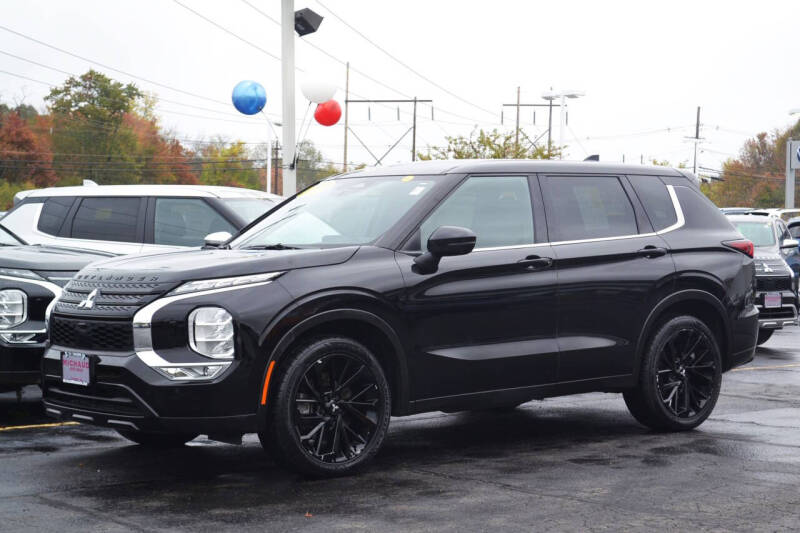 2023 Mitsubishi Outlander Black Edition