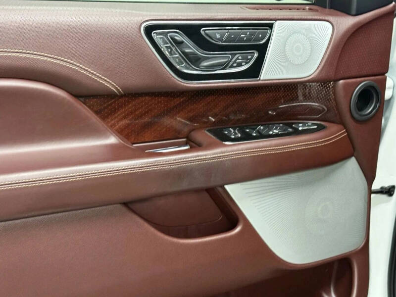 2020 Lincoln Navigator L Black Label