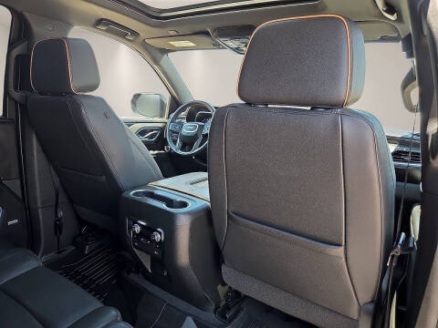 2023 GMC Yukon XL AT4