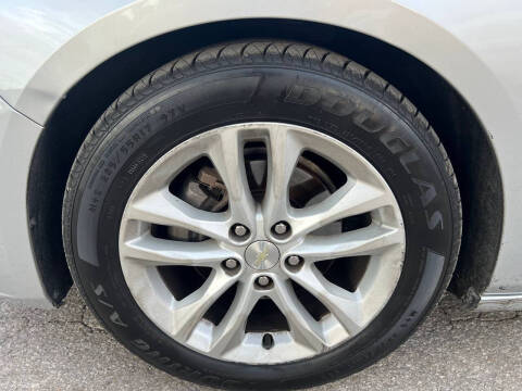 2017 Chevrolet Malibu LT