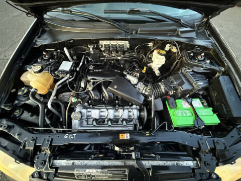 2005 Ford Escape XLT