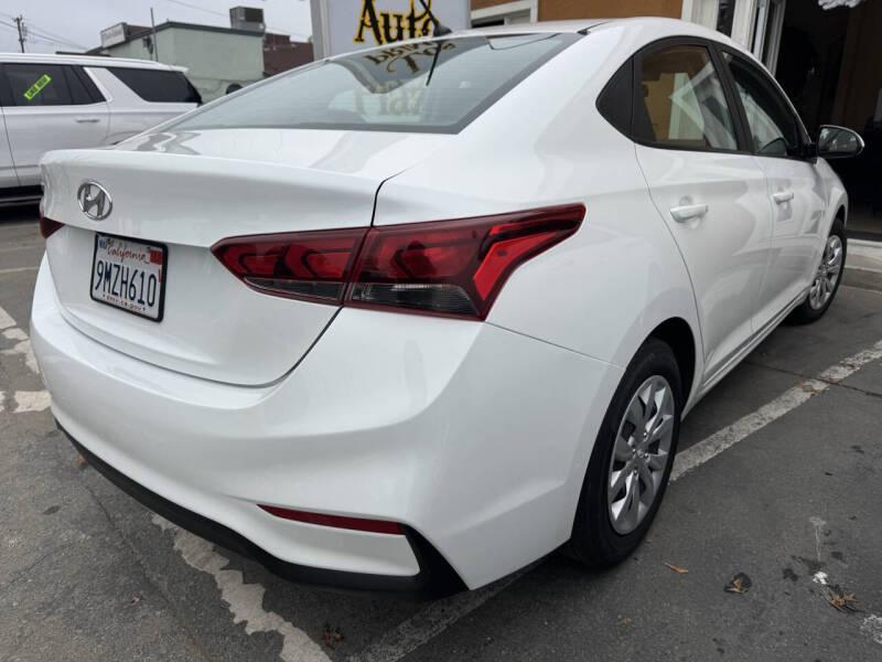2021 Hyundai Accent SE