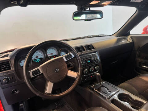 2008 Dodge Challenger SRT8