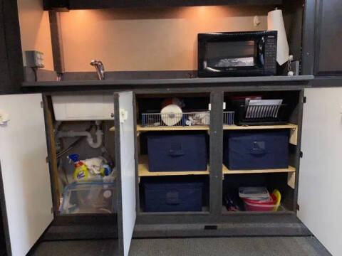 2000 Freightliner XC Chassis