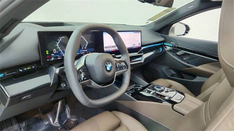 2025 BMW 5 Series 530i xDrive