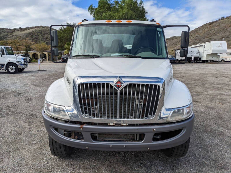2019 International 4300 24 ft Cab Chassis(CDL)