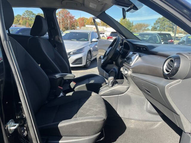 2020 Nissan Kicks SV