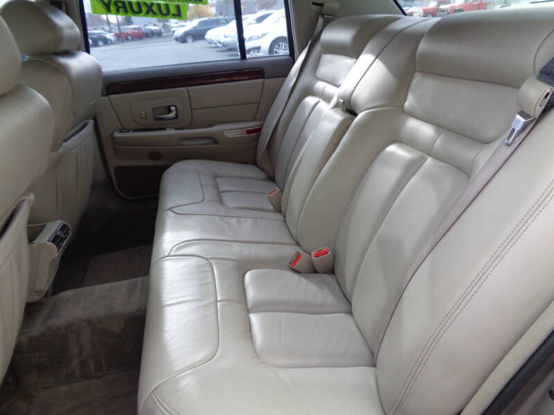 1999 Cadillac DeVille D'elegance