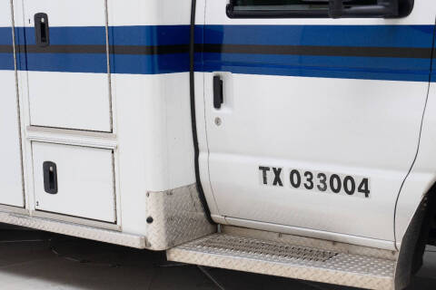 2010 Ford E-Series E-450 SD