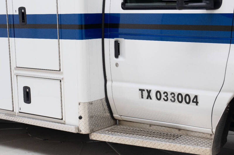 2010 Ford E-Series E-450 SD