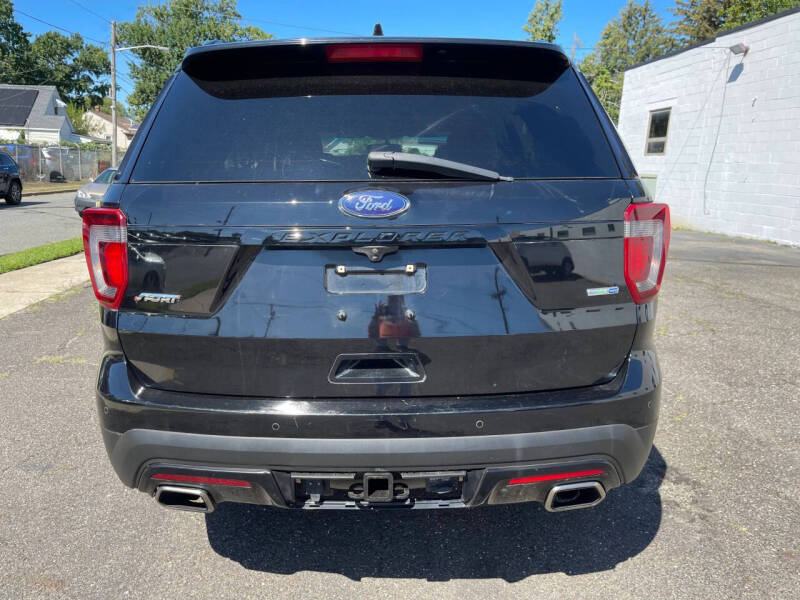 2016 Ford Explorer Sport