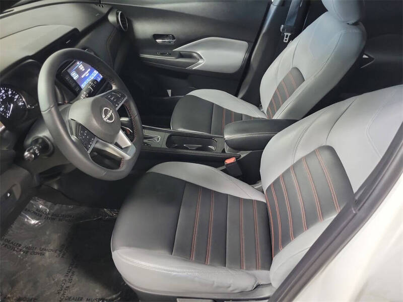 2023 Nissan Kicks SR