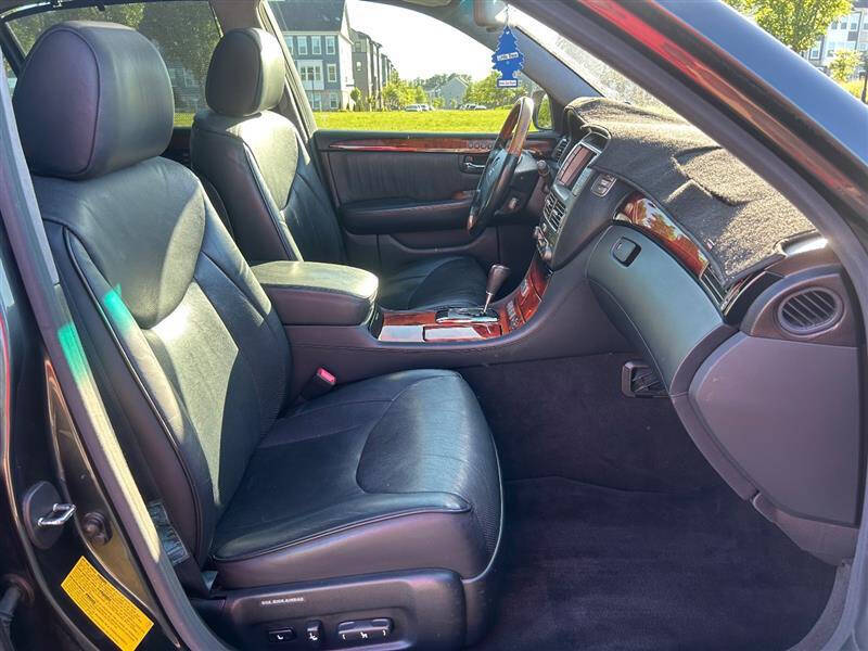 2004 Lexus LS 430