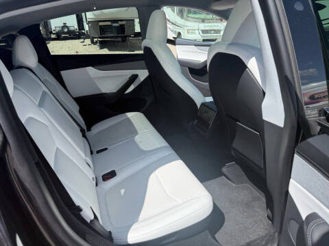 2026 Tesla Model Y Premium