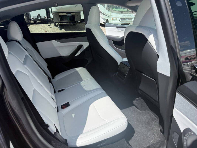 2026 Tesla Model Y Premium