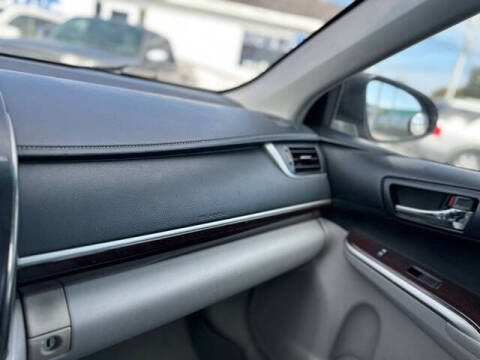 2014 Toyota Camry XLE V6