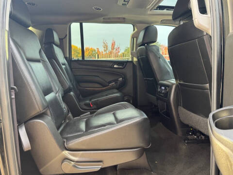 2017 Chevrolet Suburban LT