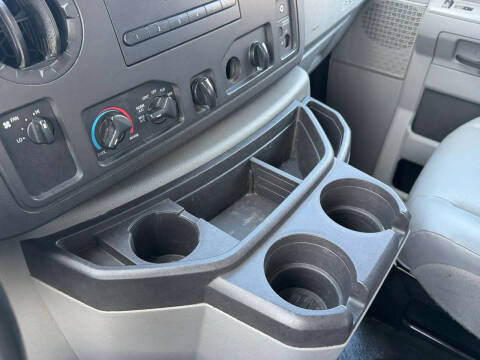 2016 Ford E-Series E-350 SD