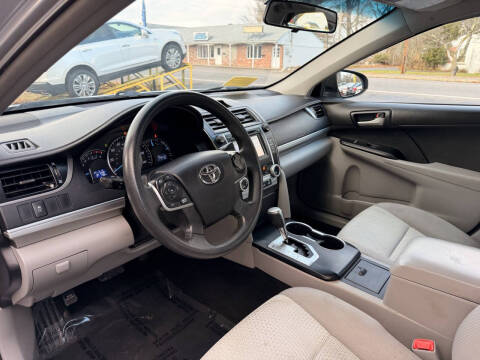 2014 Toyota Camry LE