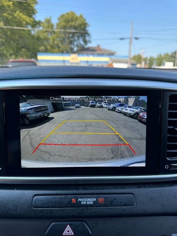 2022 Kia Sportage LX