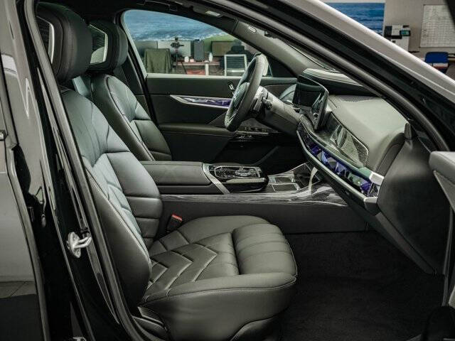 2026 BMW 7 Series 740i xDrive