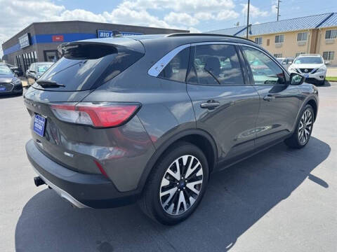 2020 Ford Escape SEL