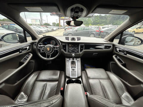 2015 Porsche Macan S