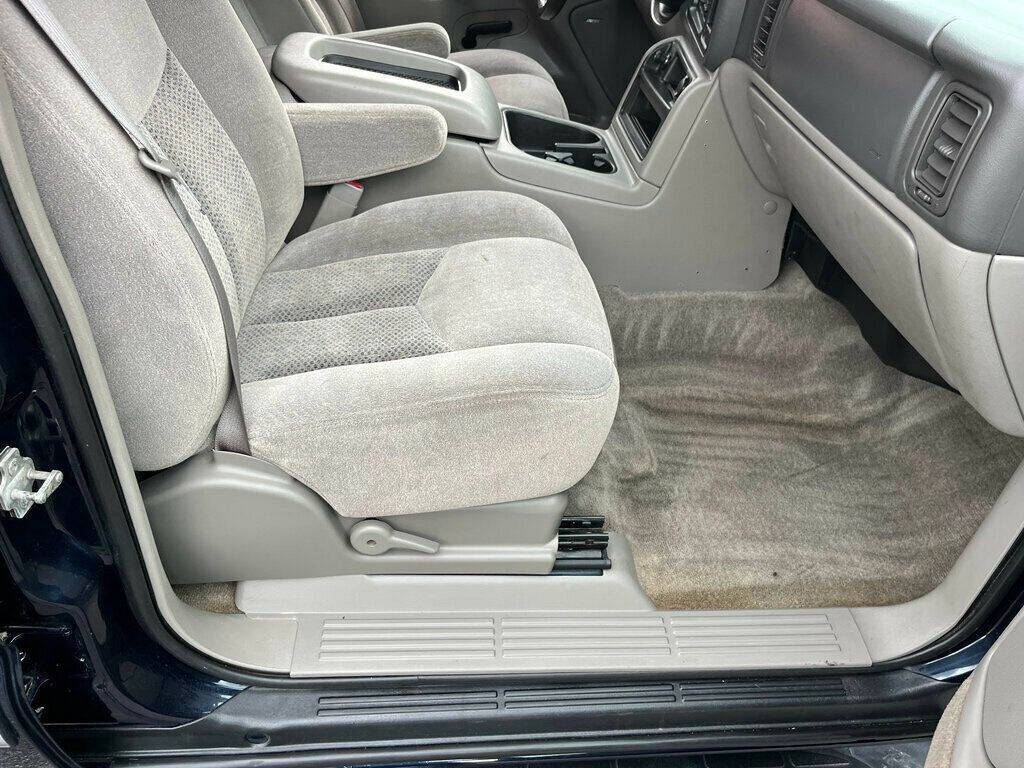 2005 Chevrolet Suburban 55