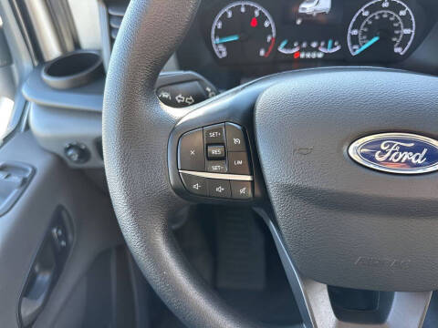 2025 Ford Transit 250