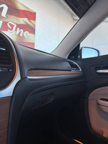 2015 Chrysler 300 C Platinum