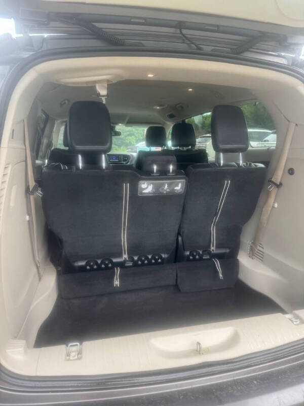 2017 Chrysler Pacifica Touring-L