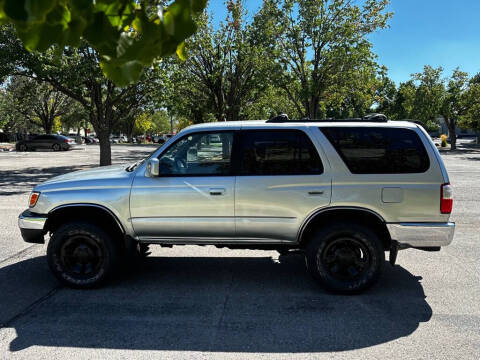 2002 Toyota 4Runner SR5