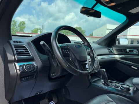 2017 Ford Explorer Sport