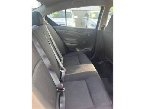 2018 Nissan Versa SV