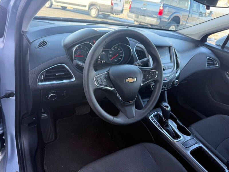 2017 Chevrolet Cruze LT Auto